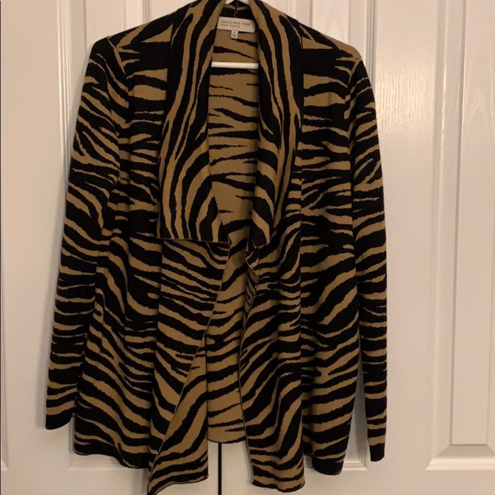 Animal print open cardigan. Excellent condition